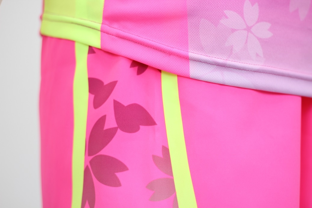 Football uniform: Fluorescent color clothing (Sublimation transfer printing)