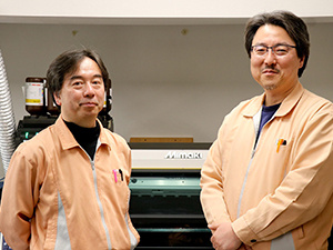 Mr. Yasuharu Sugawara, President (right) and Mr. Jiro Yamagami, Engineering Department (left)