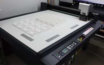 Cutting plotter “CF2-0912RC-S” used for jig creation