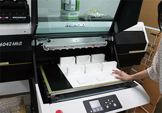 Jigs for telescope hoods created using the company's accumulated know-how