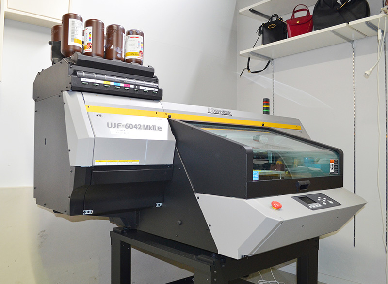 UJF-6042MkII e