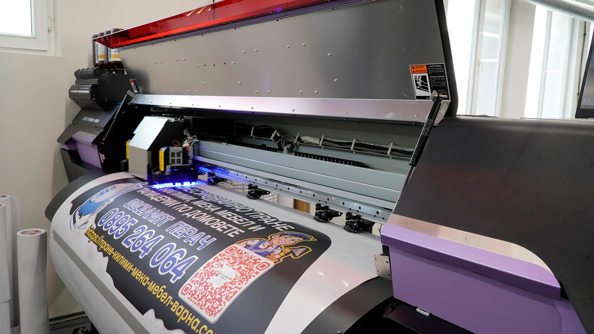 The UCJV330-160 is one of the latest additions to Express Print's large format printing production line-up.